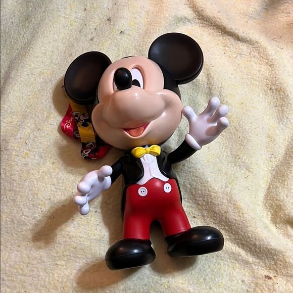 Disney Accessories - Mickey Mouse Disney talking pop corn bucket